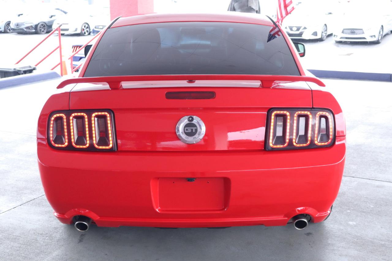 Ford Mustang 2dr Cpe GT Deluxe 2008