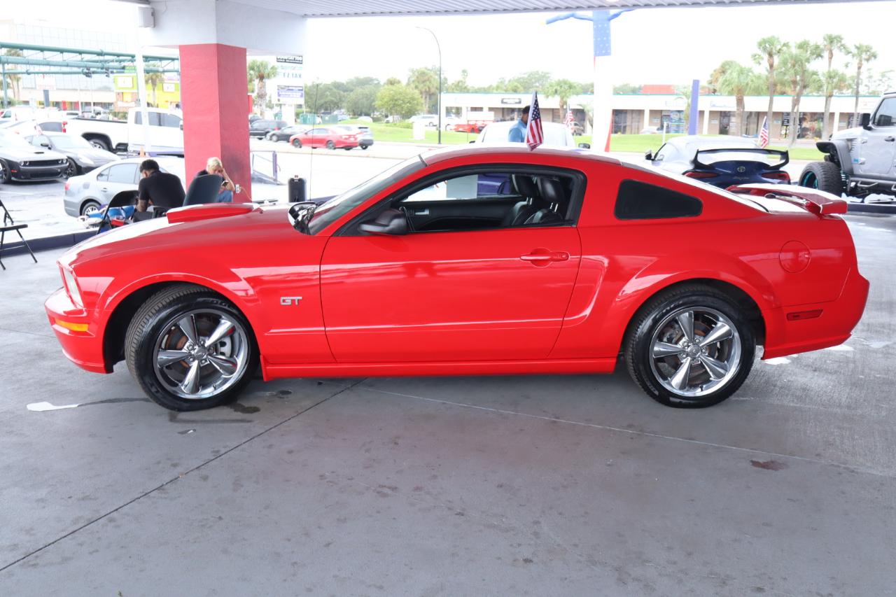 Ford Mustang 2dr Cpe GT Deluxe 2008