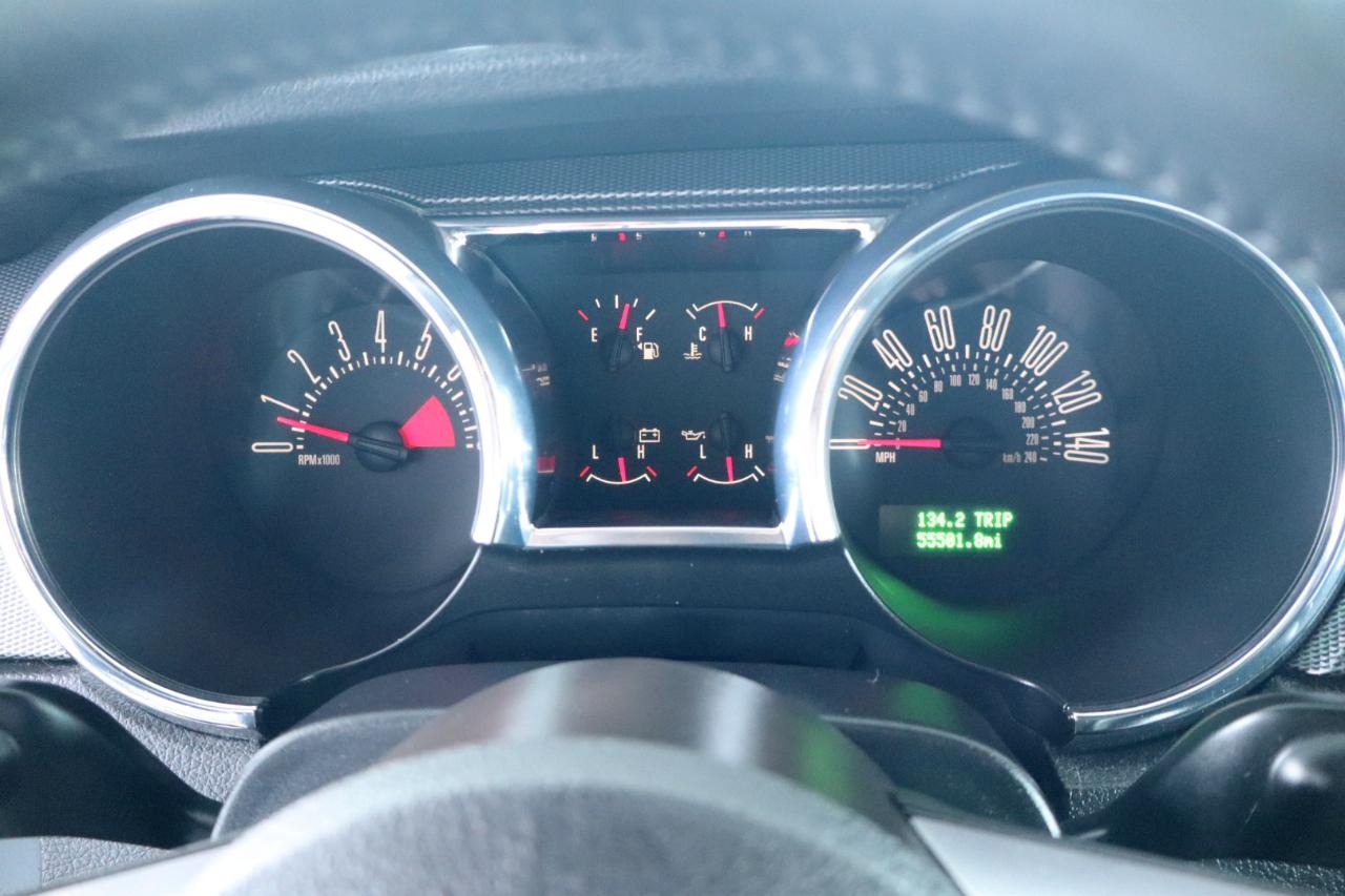 Ford Mustang 2dr Cpe GT Deluxe 2008