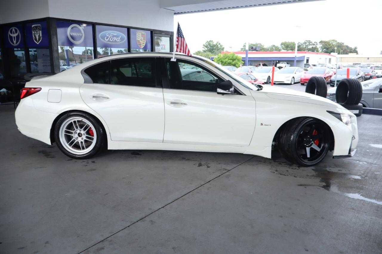 Infiniti Q50 RED SPORT 400 RWD 2018