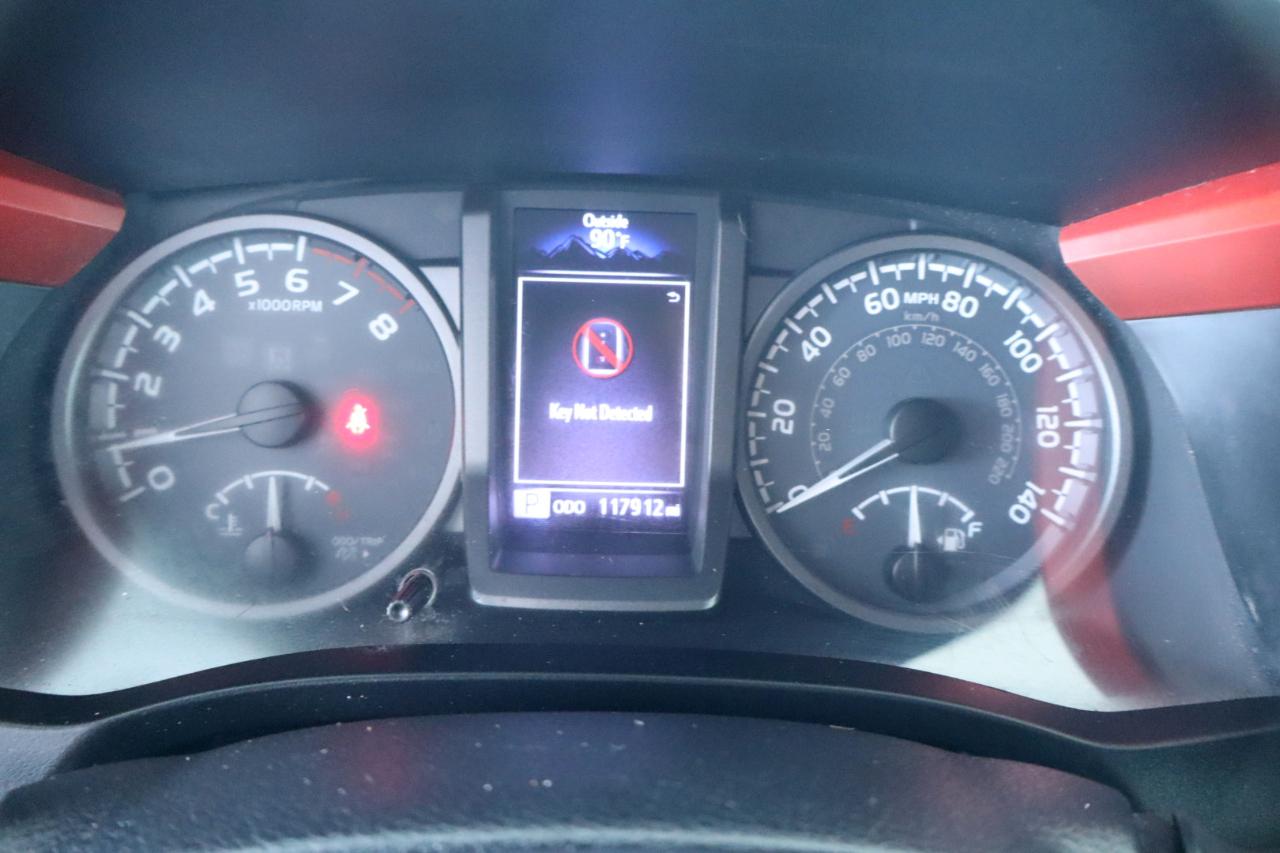 Toyota Tacoma SR5 Xtracab V6 4WD 2016