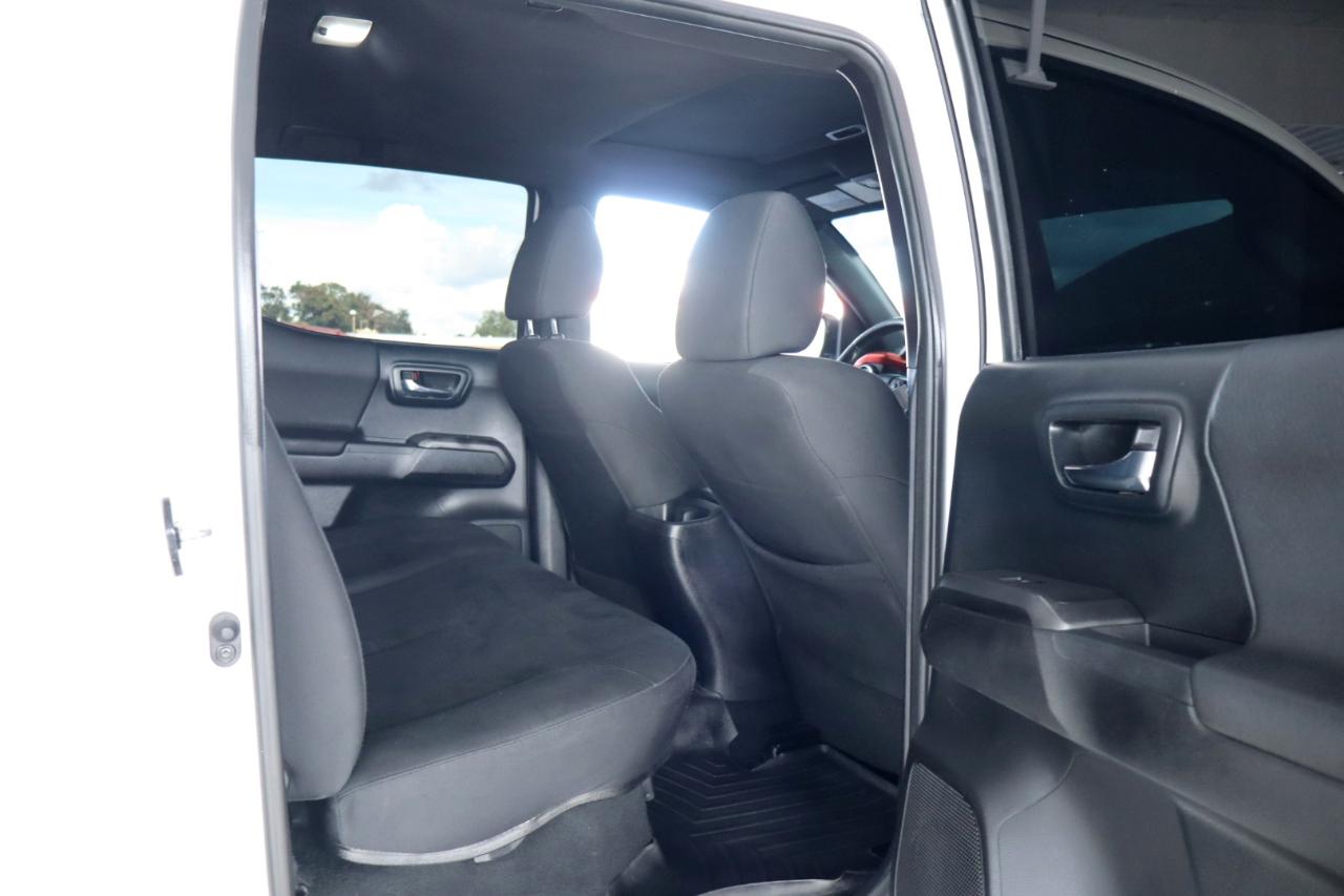 Toyota Tacoma SR5 Xtracab V6 4WD 2016