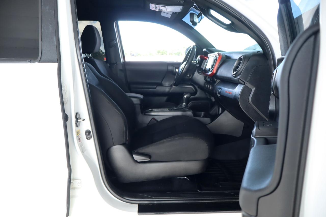 Toyota Tacoma SR5 Xtracab V6 4WD 2016