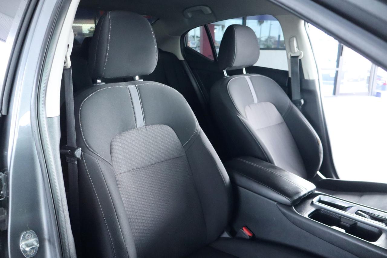 Nissan Sentra SV CVT 2022