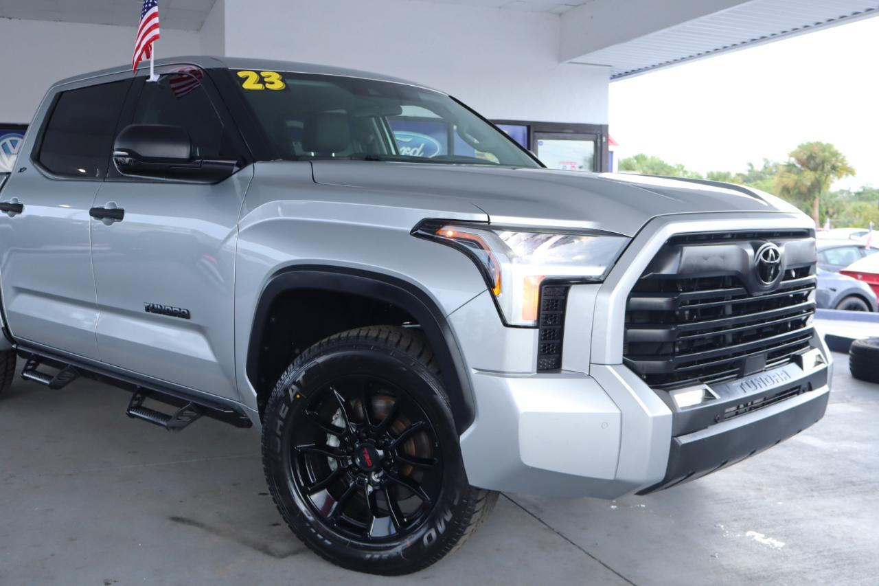 Toyota Tundra 4WD SR5 CrewMax 5.5' Bed (Natl) 2023