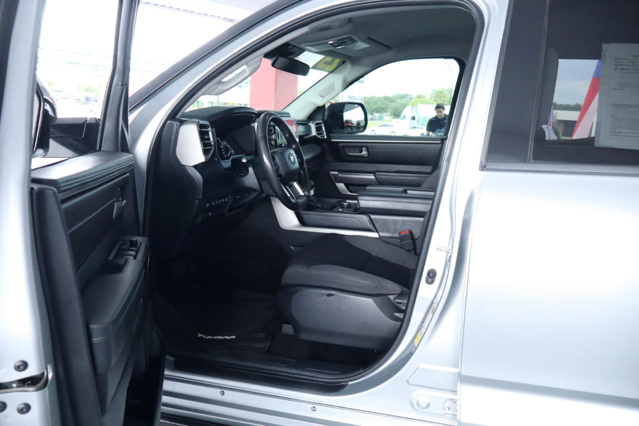 Toyota Tundra 4WD SR5 CrewMax 5.5' Bed (Natl) 2023