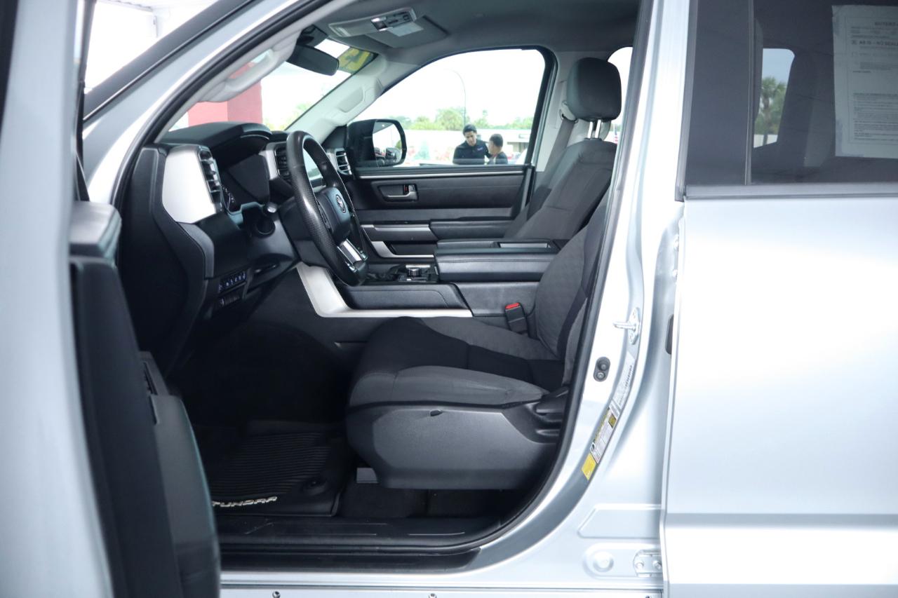 Toyota Tundra 4WD SR5 CrewMax 5.5' Bed (Natl) 2023