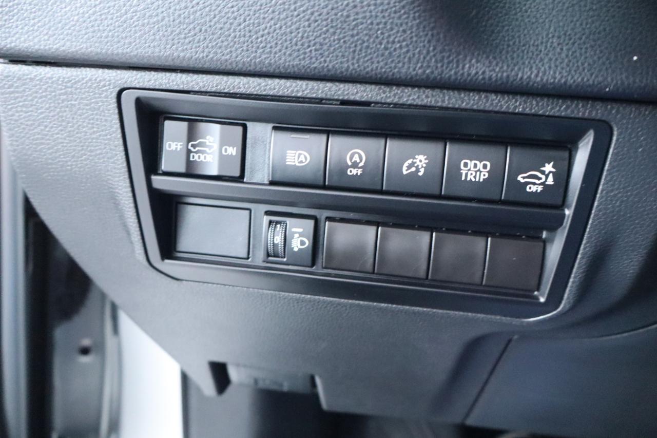 Toyota Tundra 4WD SR5 CrewMax 5.5' Bed (Natl) 2023