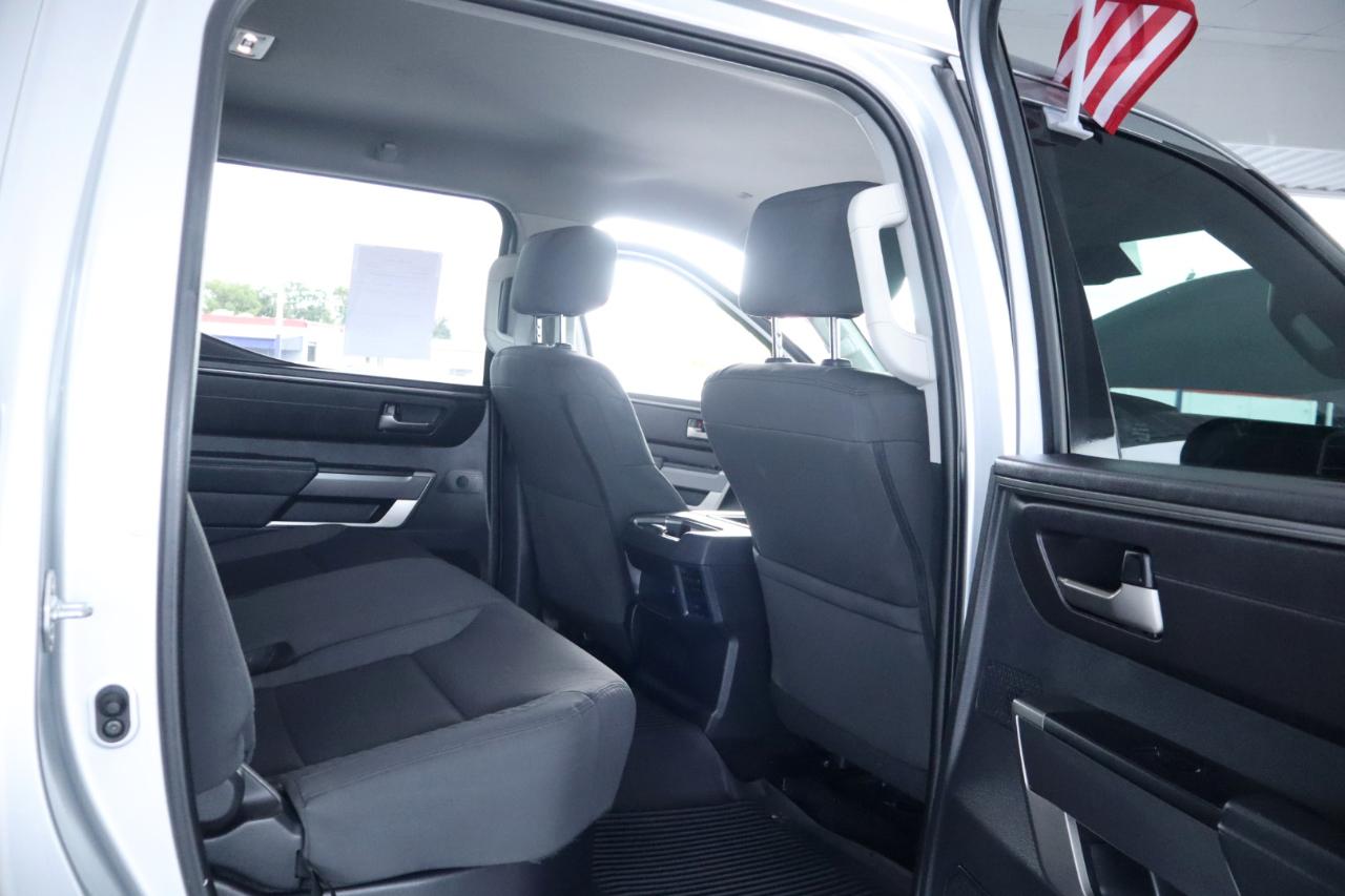 Toyota Tundra 4WD SR5 CrewMax 5.5' Bed (Natl) 2023