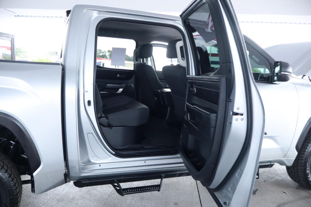 Toyota Tundra 4WD SR5 CrewMax 5.5' Bed (Natl) 2023