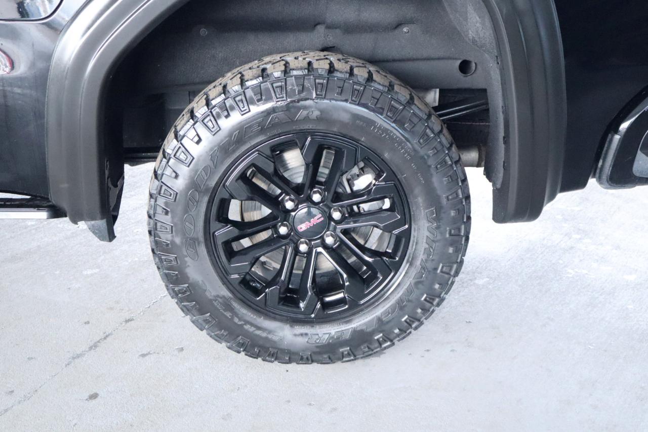 GMC Sierra 1500 4WD Crew Cab 147" AT4 2021