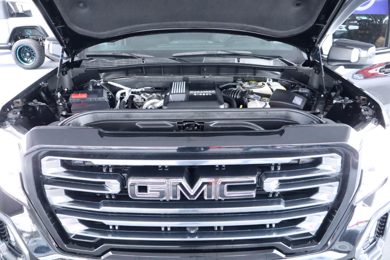 GMC Sierra 1500 4WD Crew Cab 147" AT4 2021