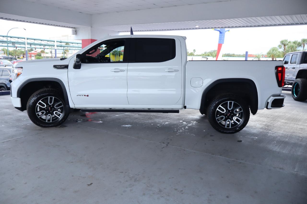GMC Sierra 1500 4WD Crew Cab 147" AT4 2021
