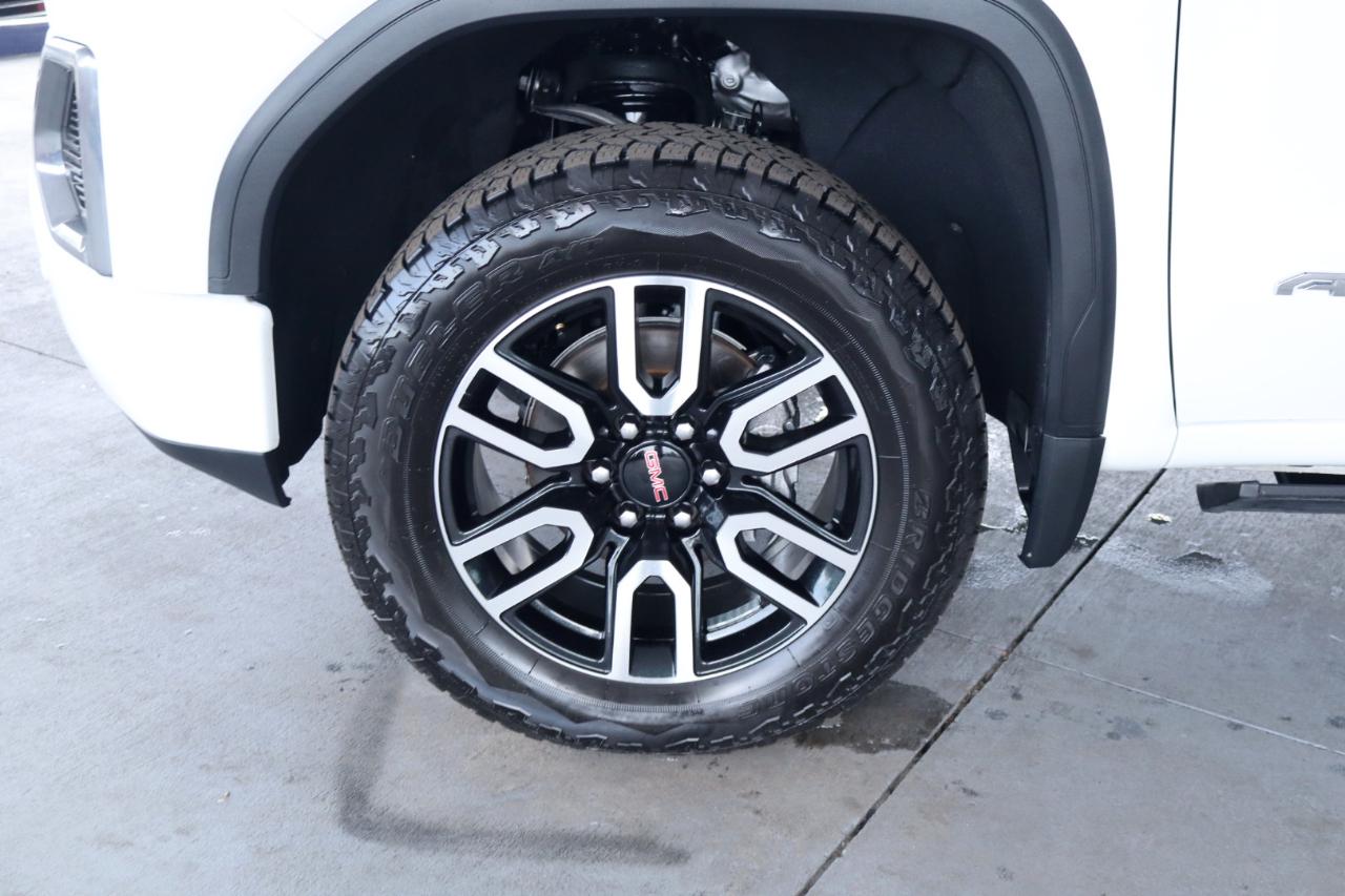 GMC Sierra 1500 4WD Crew Cab 147" AT4 2021