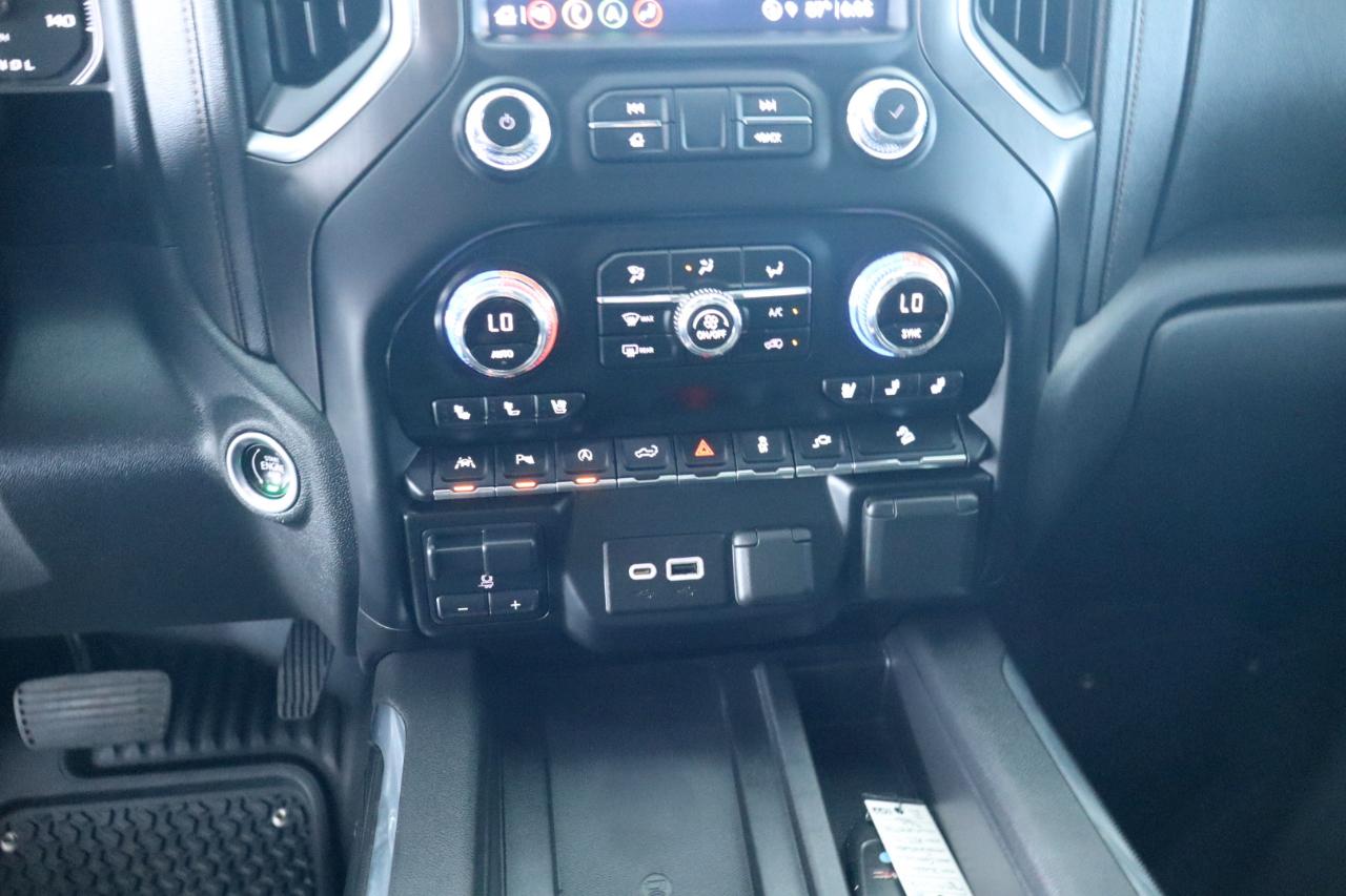 GMC Sierra 1500 4WD Crew Cab 147" AT4 2021