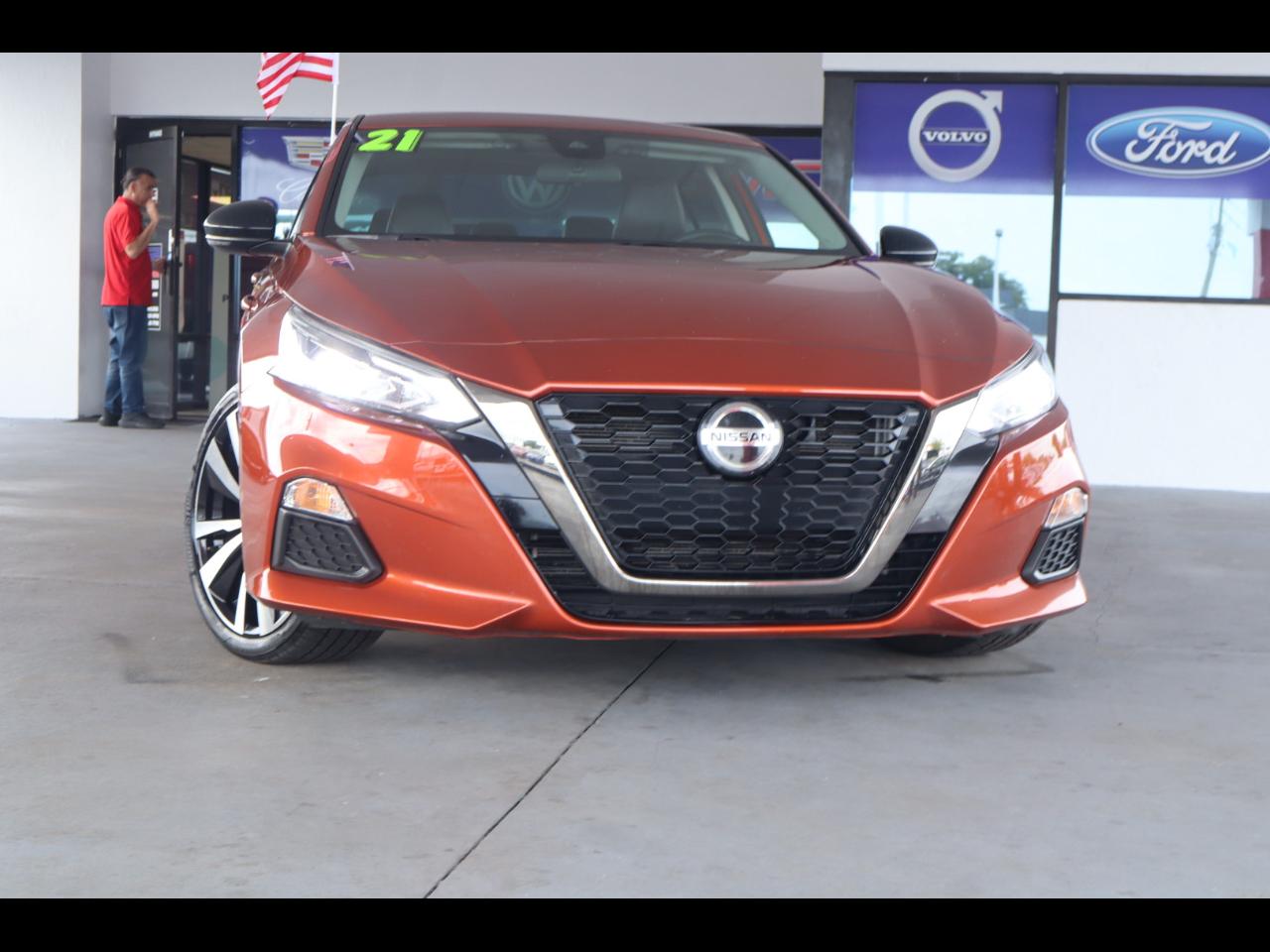 Nissan Altima 2.5 SR Sedan 2021