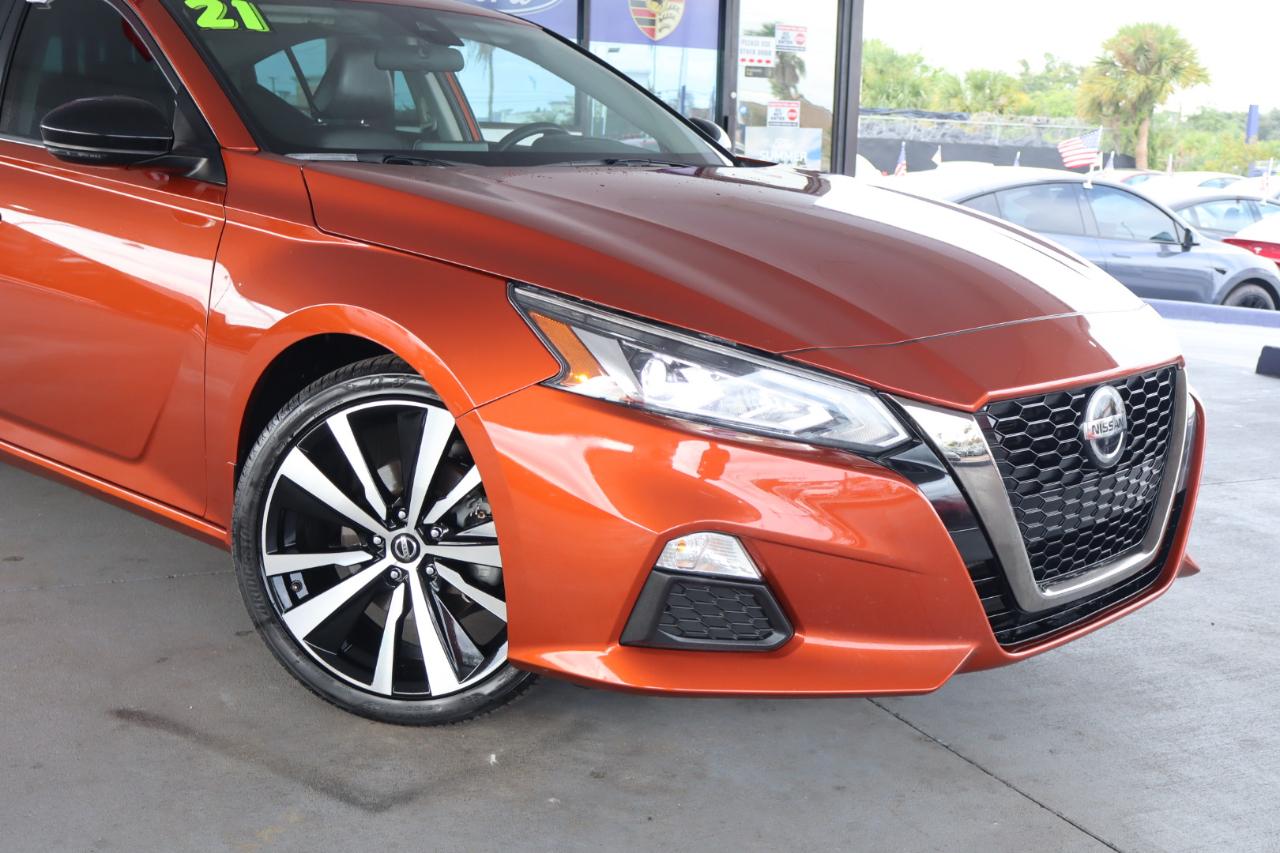 Nissan Altima 2.5 SR Sedan 2021