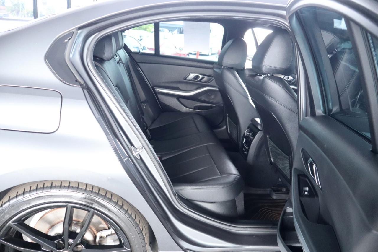 BMW 3 Series 330i Sedan North America 2020