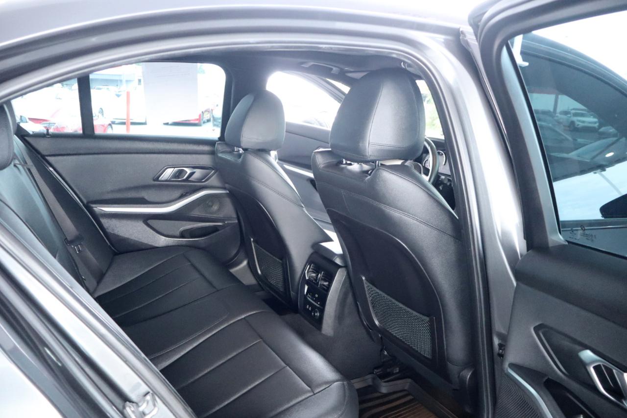 BMW 3 Series 330i Sedan North America 2020