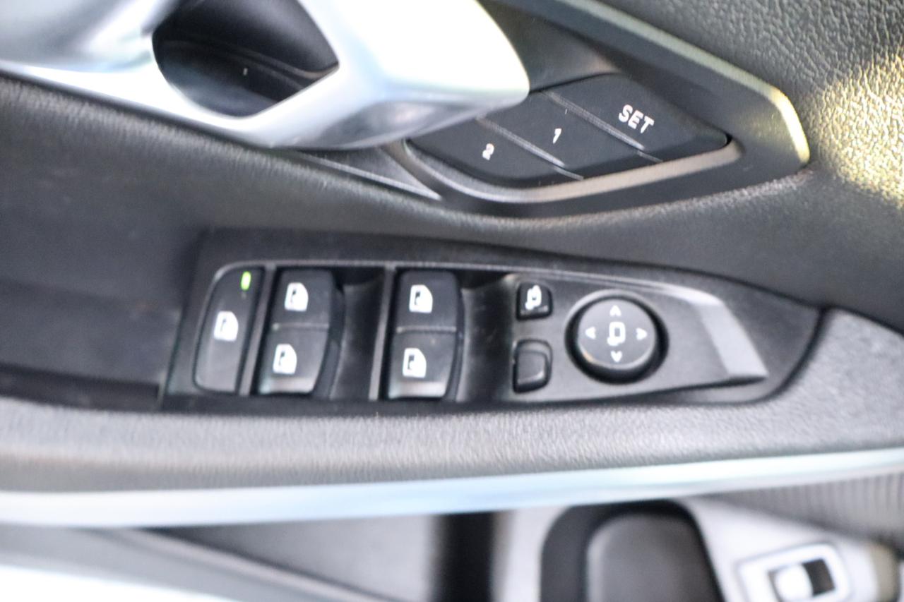 BMW 3 Series 330i Sedan North America 2020