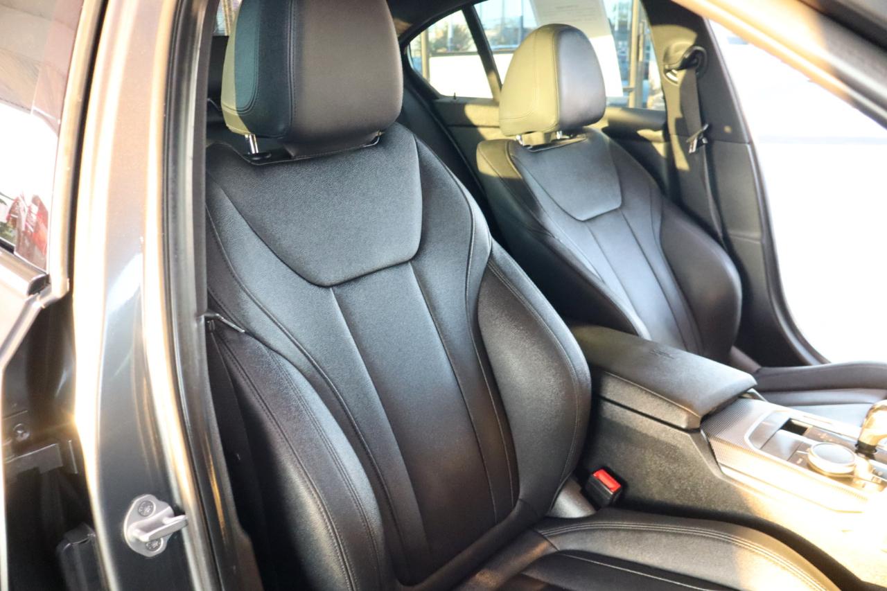 BMW 3 Series 330i Sedan North America 2020
