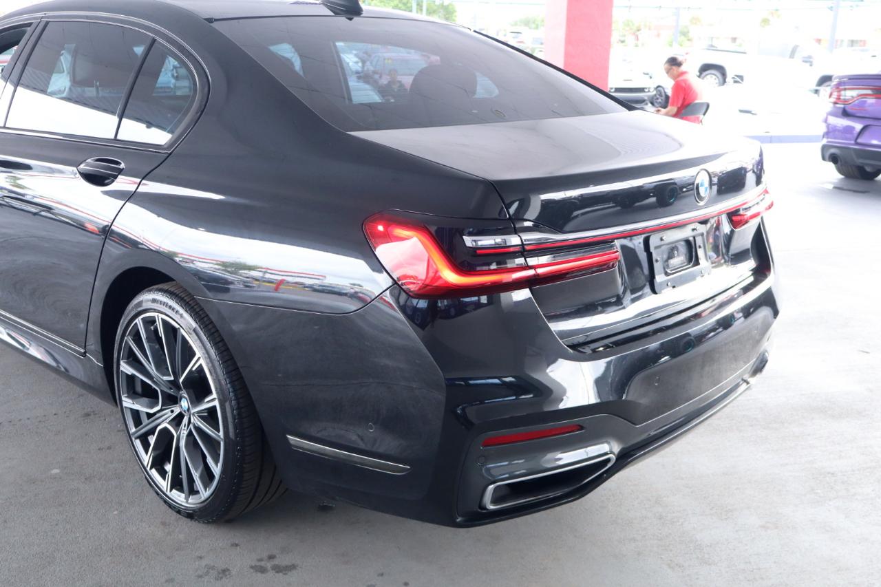 BMW 7 Series 740i Sedan 2020