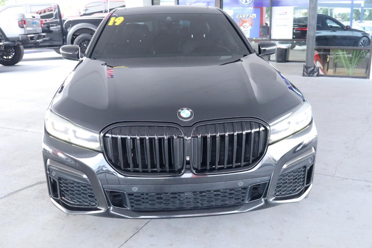 BMW 7 Series 740i Sedan 2020