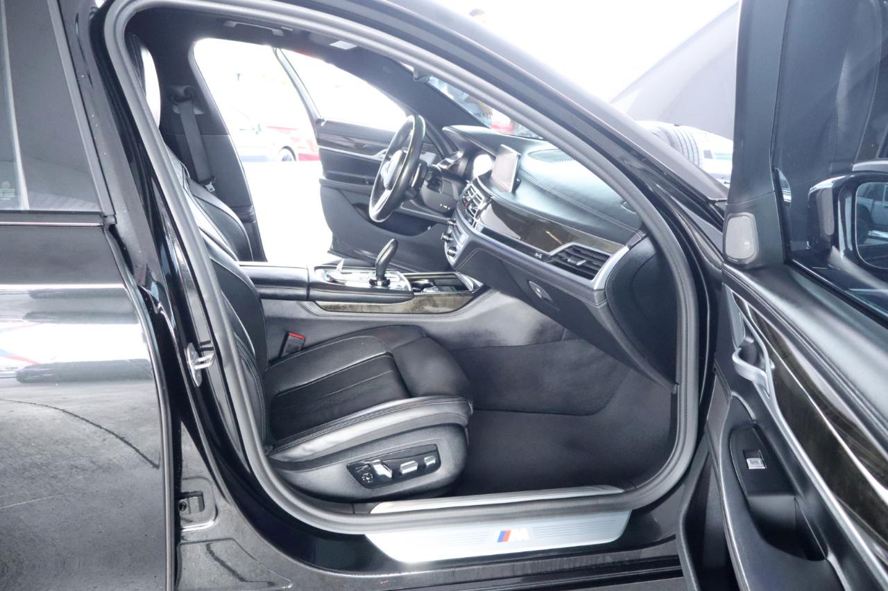 BMW 7 Series 740i Sedan 2020