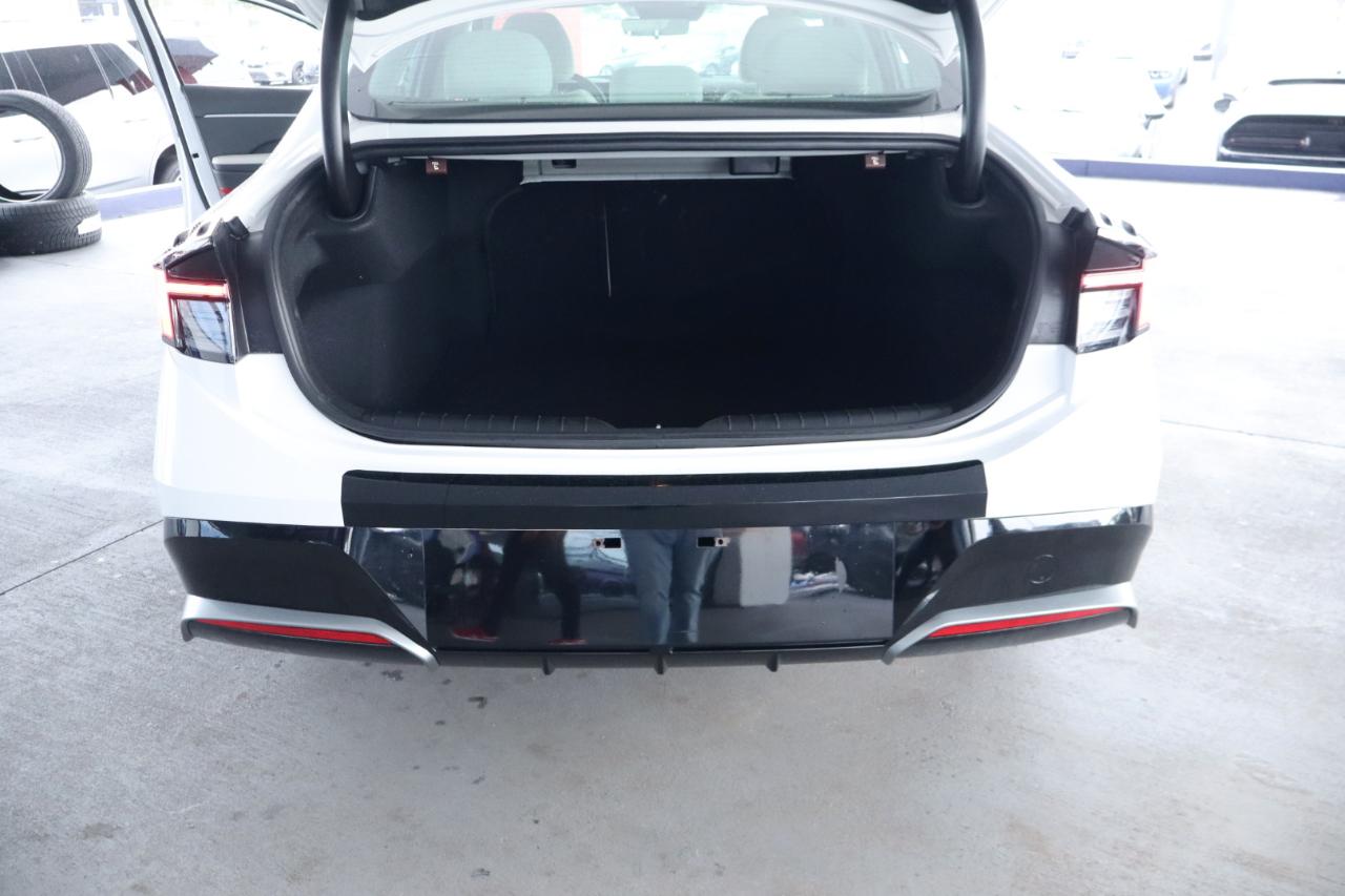 Hyundai Sonata SEL FWD 2025