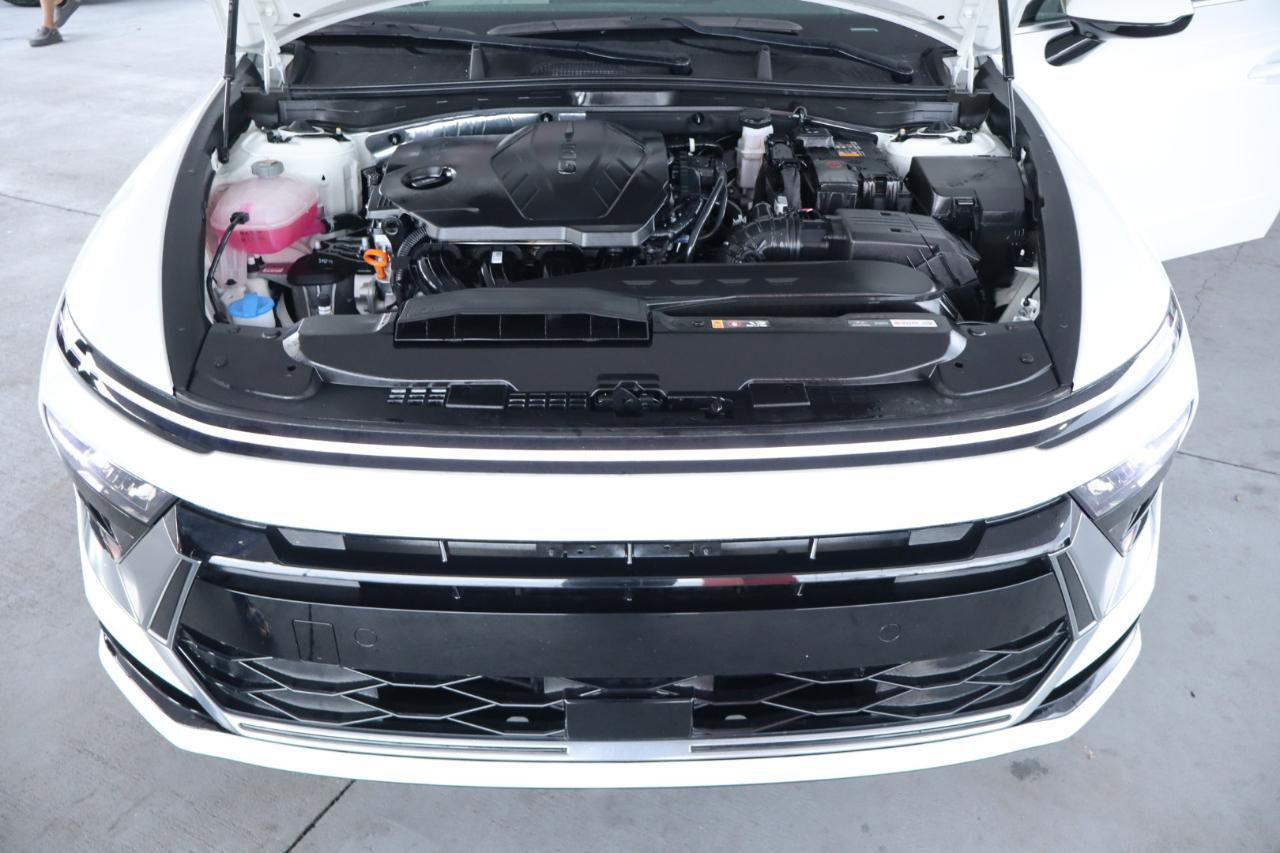 Hyundai Sonata SEL FWD 2025