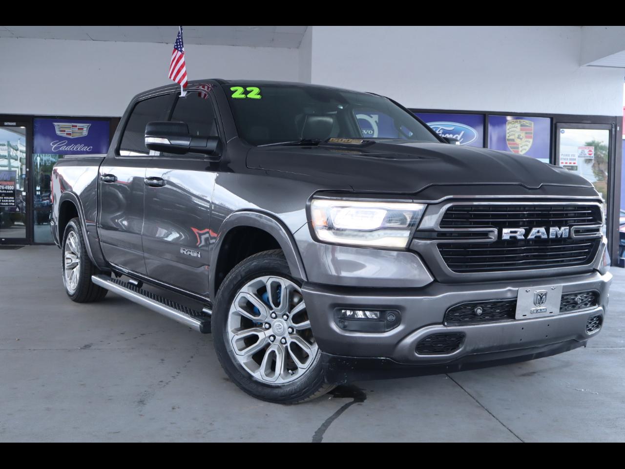 RAM 1500 Laramie 4x4 Crew Cab 5'7" Box 2021