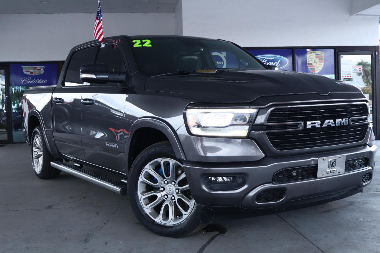 RAM 1500 Laramie 4x4 Crew Cab 5'7" Box 2021