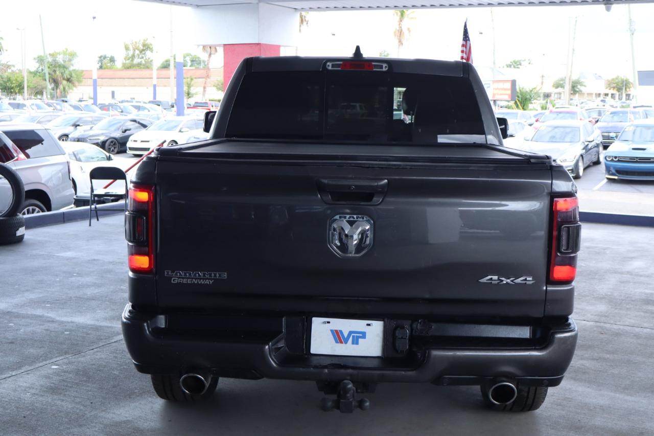 RAM 1500 Laramie 4x4 Crew Cab 5'7" Box 2021