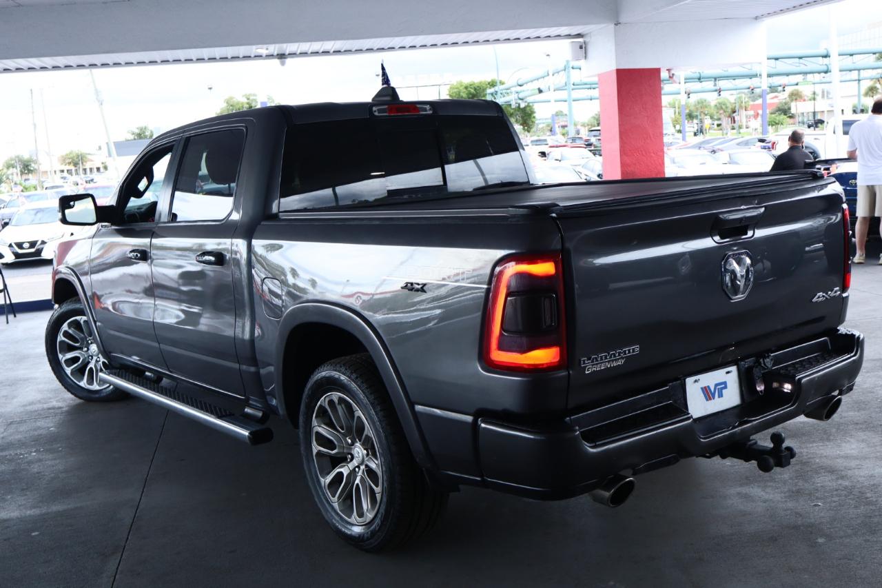 RAM 1500 Laramie 4x4 Crew Cab 5'7" Box 2021