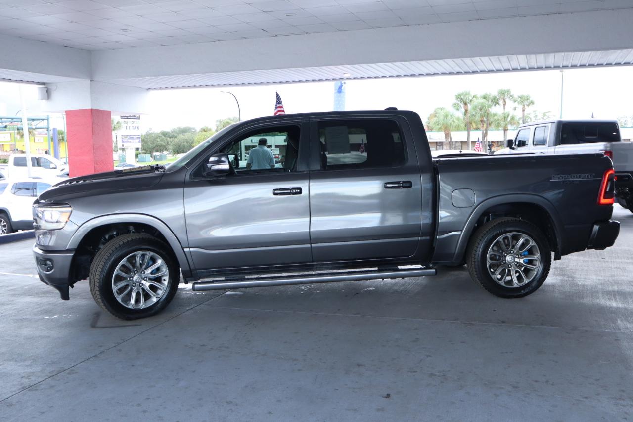 RAM 1500 Laramie 4x4 Crew Cab 5'7" Box 2021