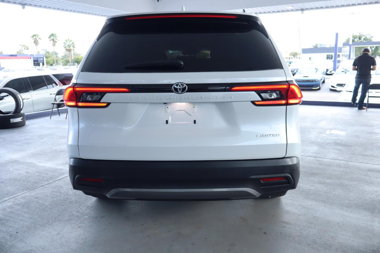 Toyota Grand Highlander Limited FWD (Natl) 2024