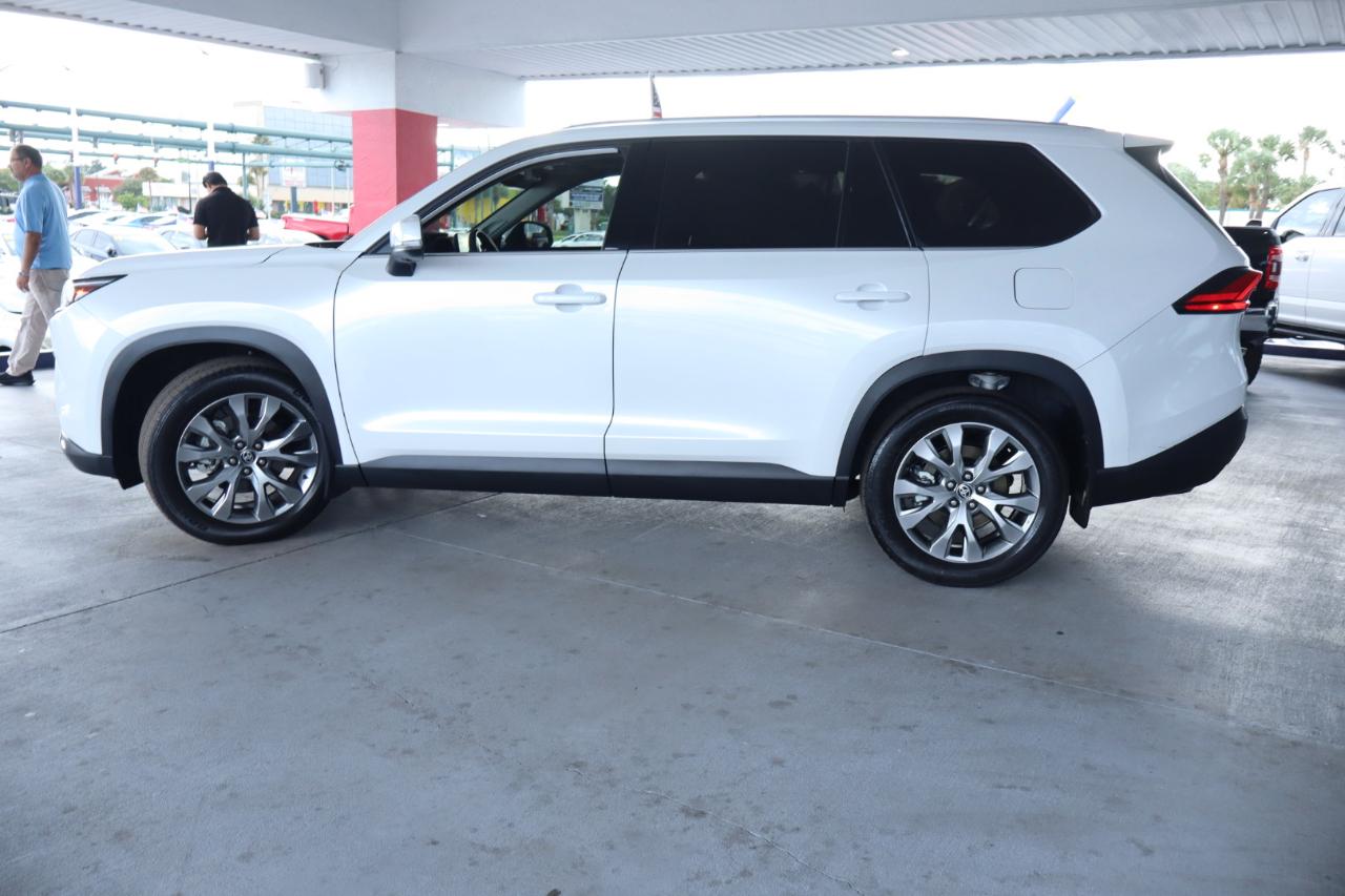 Toyota Grand Highlander Limited FWD (Natl) 2024