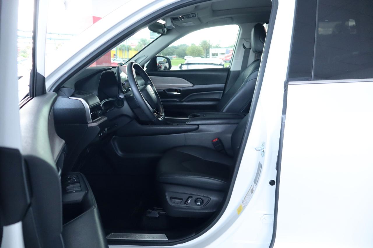 Toyota Grand Highlander Limited FWD (Natl) 2024