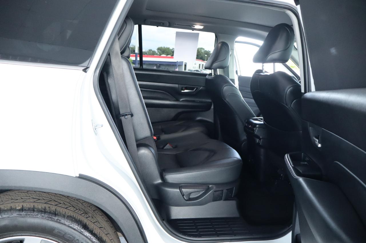 Toyota Grand Highlander Limited FWD (Natl) 2024