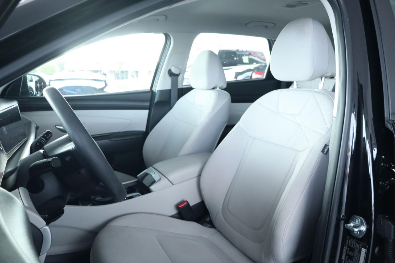 Hyundai Tucson SE FWD 2026