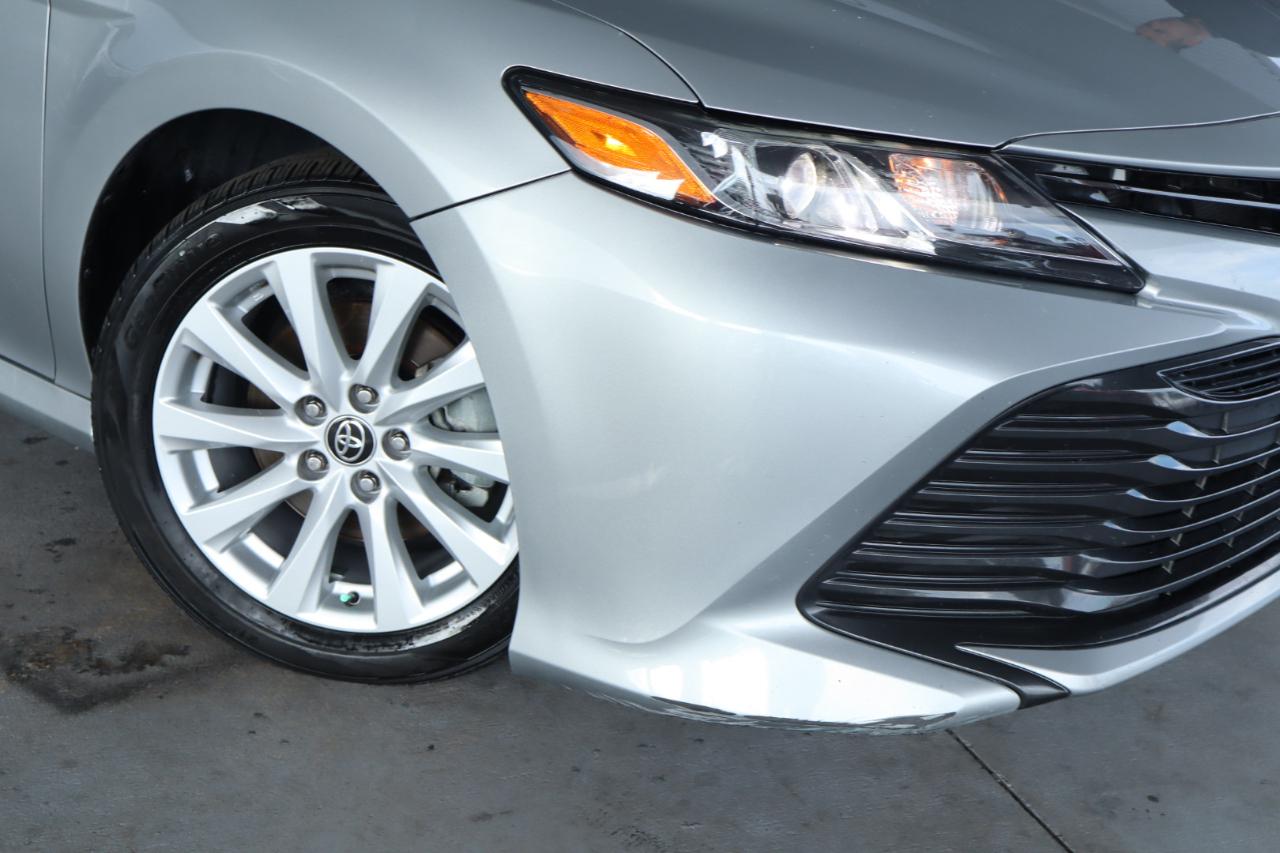 Toyota Camry LE Auto (Natl) 2020