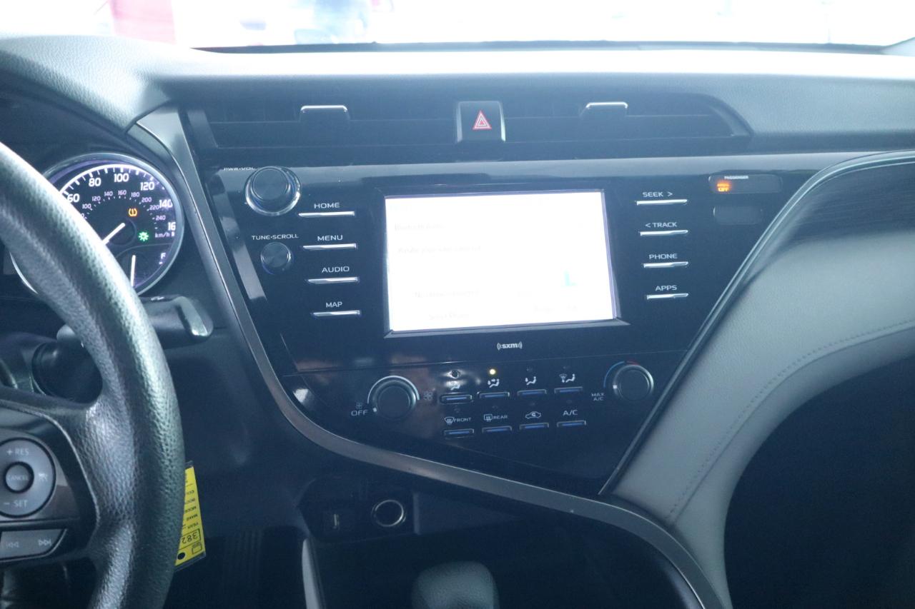 Toyota Camry LE Auto (Natl) 2020