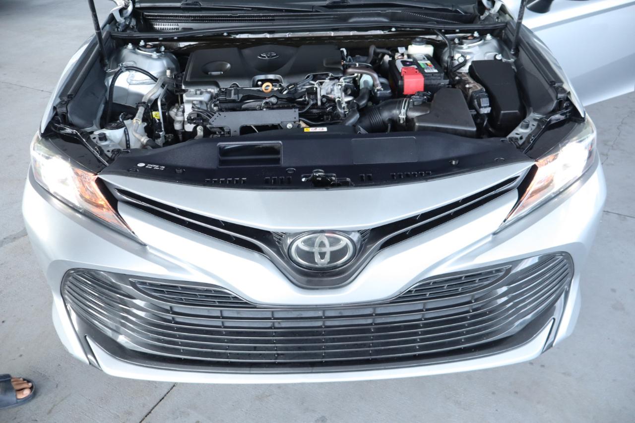 Toyota Camry LE Auto (Natl) 2020