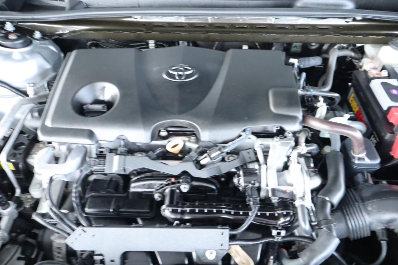 Toyota Camry LE Auto (Natl) 2020
