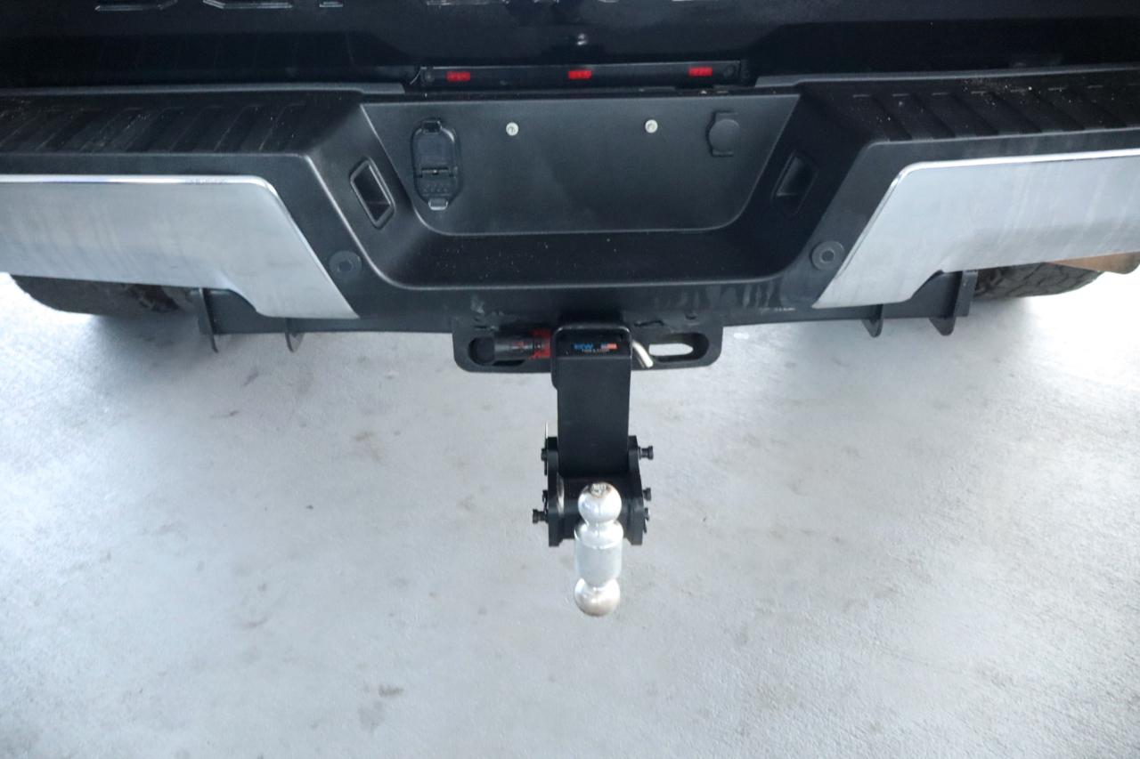 Ford Super Duty F-350 DRW King Ranch 4WD Crew Cab 8' Box 2017