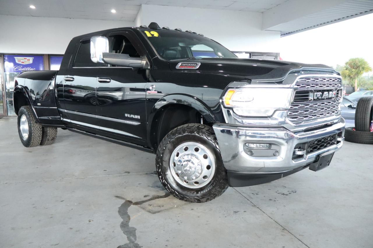 RAM 3500 Limited 4x4 Mega Cab 6'4" Box 2019