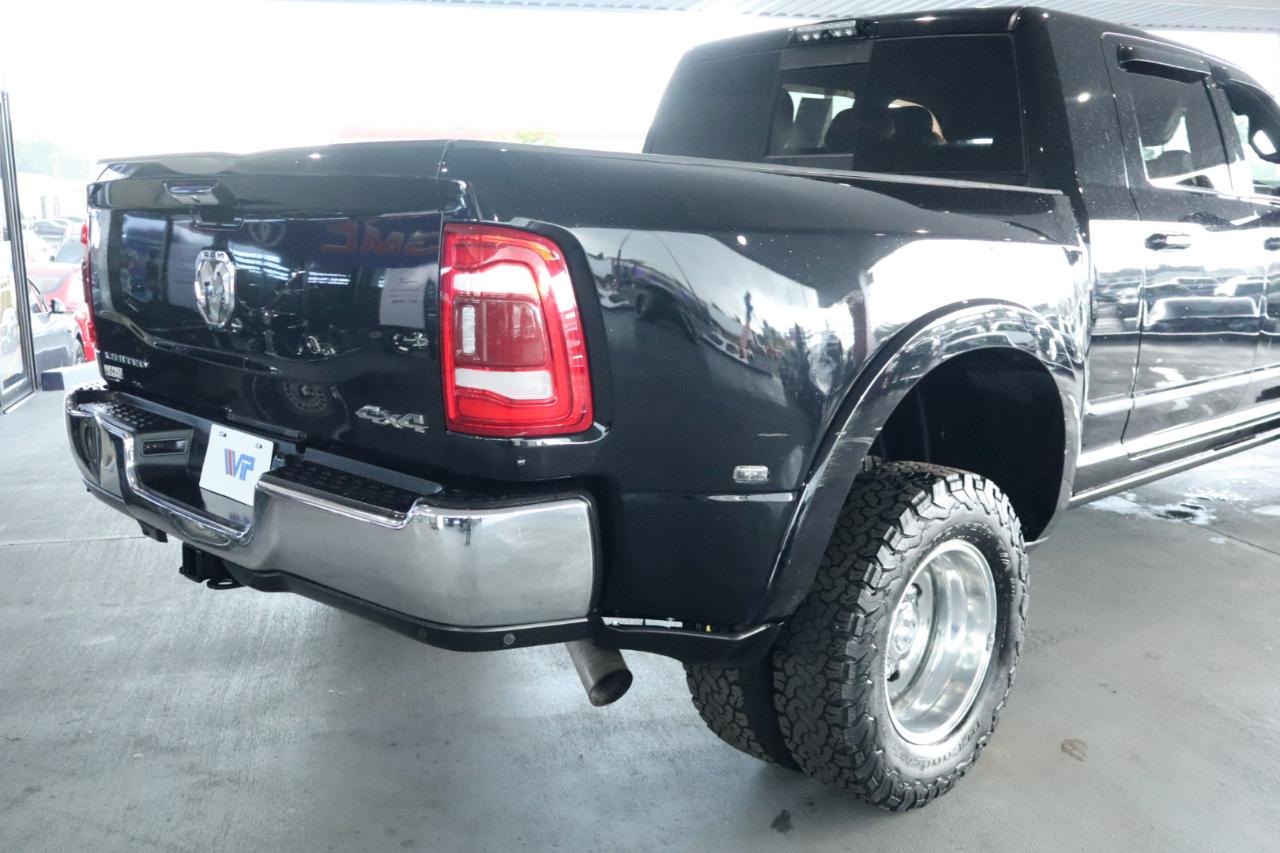 RAM 3500 Limited 4x4 Mega Cab 6'4" Box 2019