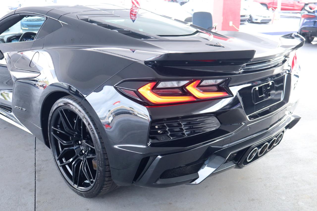 Chevrolet Corvette 2dr Z06 Cpe w/1LZ 2023