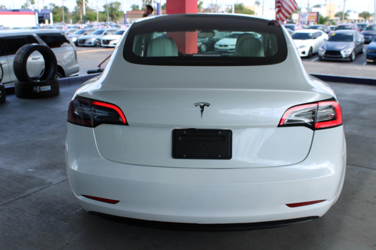 Tesla Model 3 RWD 2022