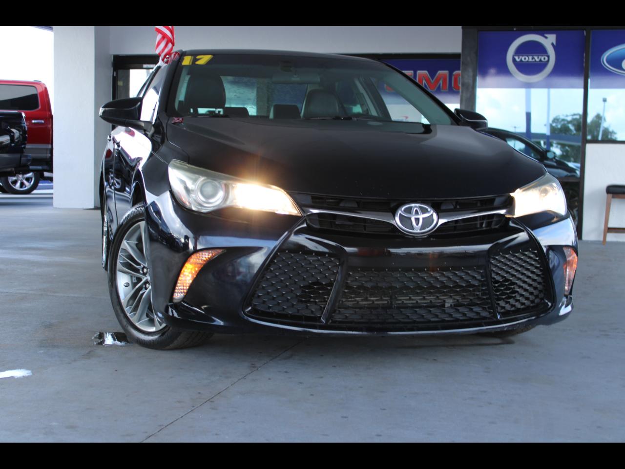 Toyota Camry LE V6 2017